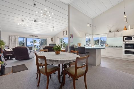 Photo of property in 77 Town Point Road, Maketu, Te Puke, 3189