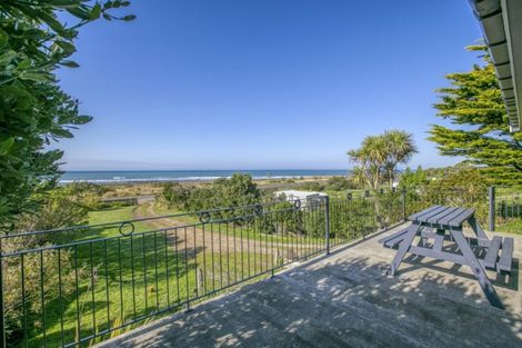 Photo of property in 273 Mataikona Road, Mataikona, Tinui, 5889