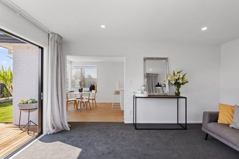 Photo of property in 10 Blighs Road, Strowan, Christchurch, 8052