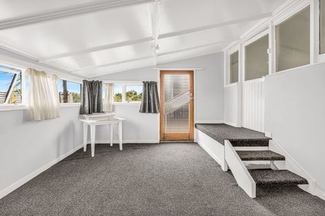 Photo of property in 31 Matai Street, Castlecliff, Whanganui, 4501