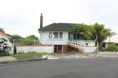 Photo of property in 1/6 Waiana Avenue, Mangere Bridge, Auckland, 2022