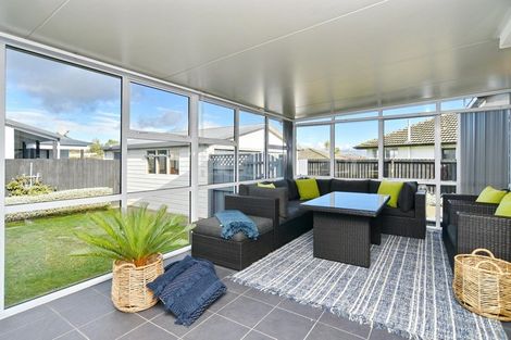 Photo of property in 6 Aspen Place, Parklands, Christchurch, 8083