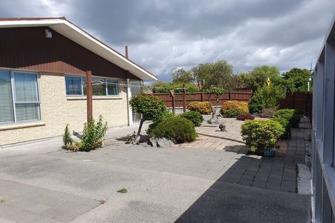 Photo of property in 1/77 Memorial Avenue, Ilam, Christchurch, 8053