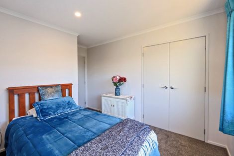 Photo of property in 8 Manganui Place, Te Awa, Napier, 4110