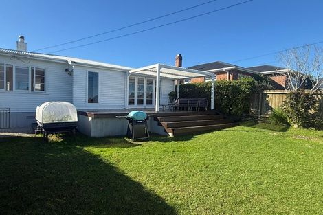 Photo of property in 3 Knight Avenue, Mount Albert, Auckland, 1025