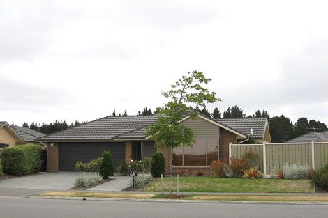 Photo of property in 43 Putake Drive, Parklands, Christchurch, 8083