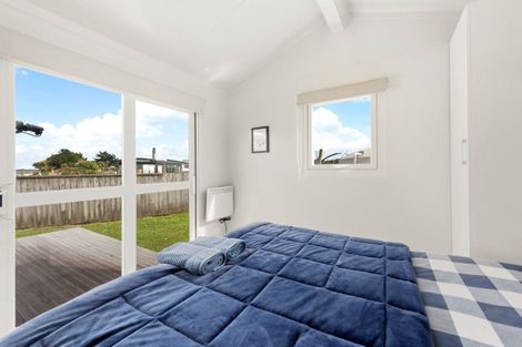 Photo of property in 60 Neva Street, Fortrose, Tokanui, 9875