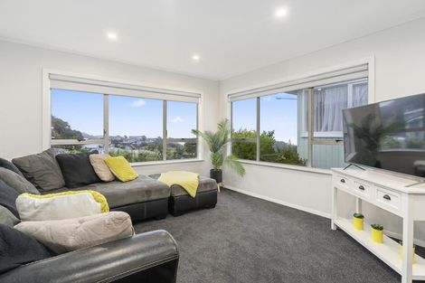 Photo of property in 227 Dowse Drive, Maungaraki, Lower Hutt, 5010