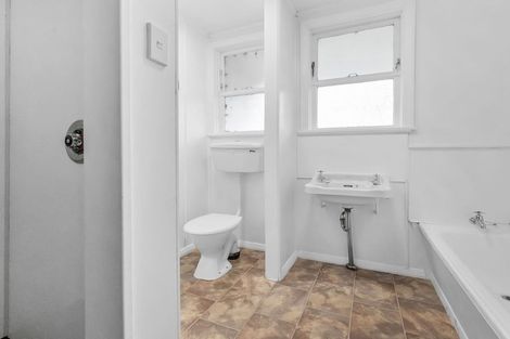 Photo of property in 12 Turnbull Street, Brockville, Dunedin, 9011