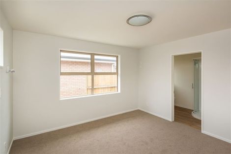 Photo of property in 2 John Morel Place, Parklands, Christchurch, 8083