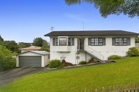 Photo of property in 14 Holmes Drive South, West Harbour, Auckland, 0618