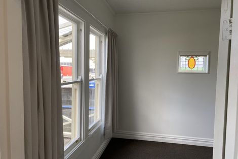 Photo of property in 11 Edgeware Road, Palmerston North, 4410