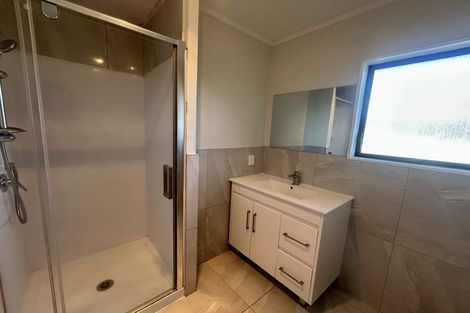 Photo of property in 2/14 Leven Lane, Totara Heights, Auckland, 2105