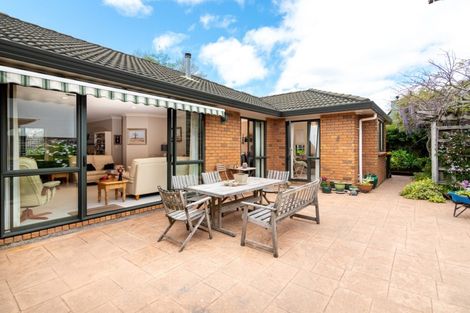 Photo of property in 8 Semillon Avenue, Henderson, Auckland, 0612