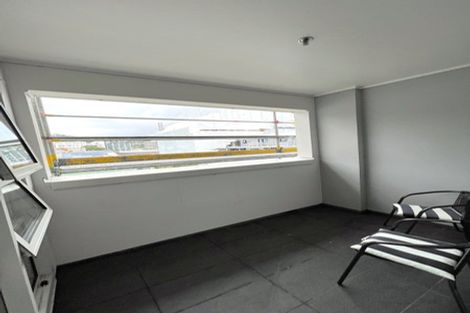 Photo of property in Stadium Garden Flats, 306/107 Thorndon Quay, Pipitea, Wellington, 6011