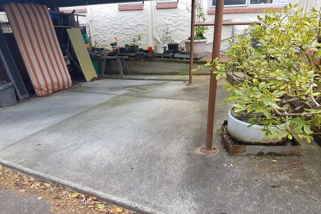 Photo of property in 2 Shepherds Road, Papakura, 2110