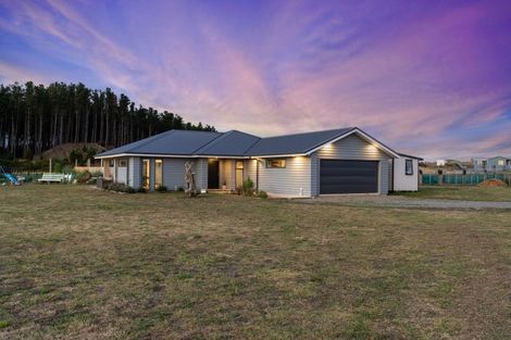 Photo of property in 21 Mowhia Grove, Waitarere, Levin, 5510