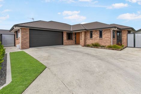 Photo of property in 7 Levi Place, Kelvin Grove, Palmerston North, 4414