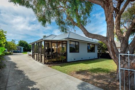 Photo of property in 34 Leverett Place, North New Brighton, Christchurch, 8083