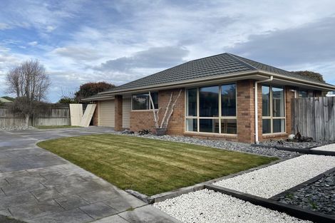 Photo of property in 16 Cockle Lane, Waimairi Beach, Christchurch, 8083