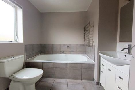 Photo of property in 17 Terrace Road, Titahi Bay, Porirua, 5022