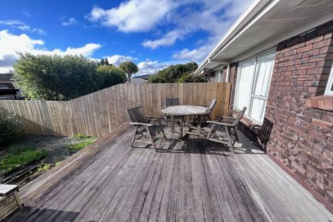 Photo of property in 1/42 Blacklock Avenue, Henderson, Auckland, 0612