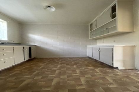 Photo of property in 5/43 Mcleod Road, Henderson, Auckland, 0612