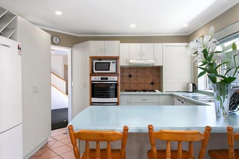 Photo of property in 10 Golders Place, Richmond Heights, Taupo, 3330