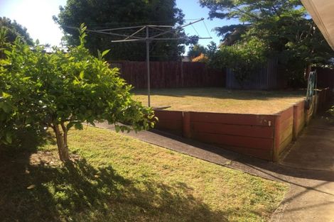 Photo of property in 61 Luton Avenue, Sunnyhills, Auckland, 2010