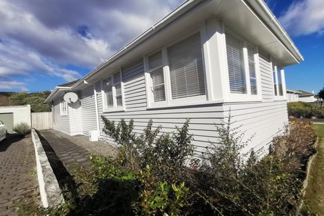 Photo of property in 219 Cambridge Terrace, Naenae, Lower Hutt, 5011