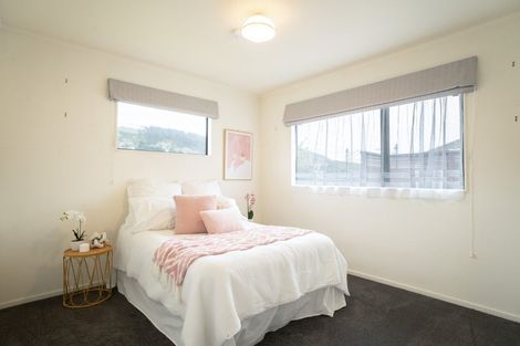 Photo of property in 13a Hinau Street, Tawa, Wellington, 5028