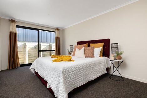 Photo of property in 14 Raynor Crescent, Pyes Pa, Tauranga, 3112