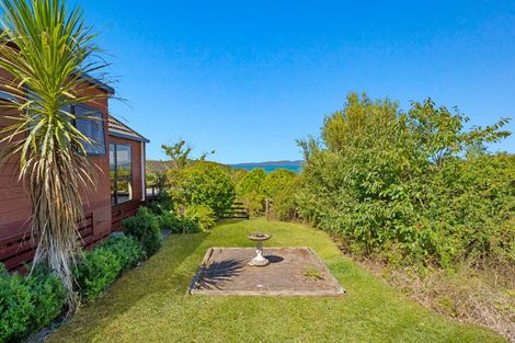Photo of property in 14 Kotare Place, Sandspit, Warkworth, 0982