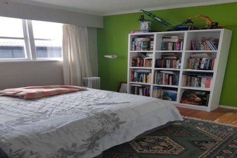 Photo of property in 2 Rainsford Street, Moturoa, New Plymouth, 4310