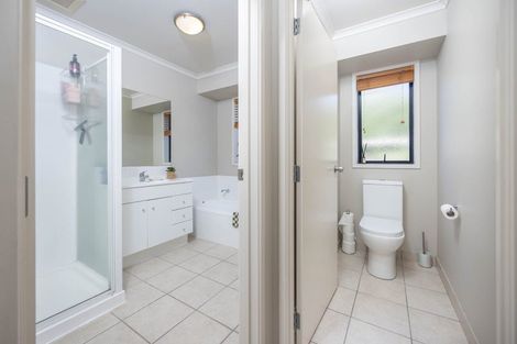 Photo of property in 31 Nielsen Gardens, Rototuna, Hamilton, 3210