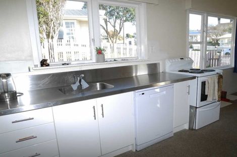 Photo of property in 395 Warspite Avenue, Ascot Park, Porirua, 5024