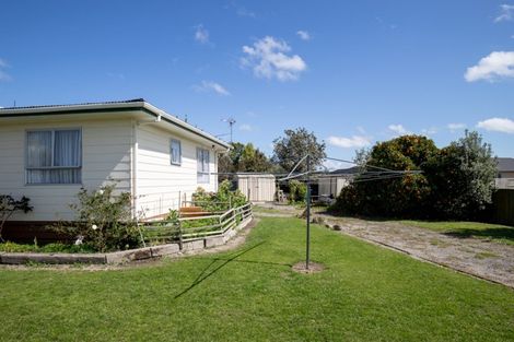 Photo of property in 30 Mahana Road, Ngatea, 3503