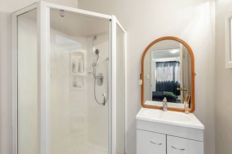 Photo of property in 24 Grassmere Street, Papanui, Christchurch, 8052