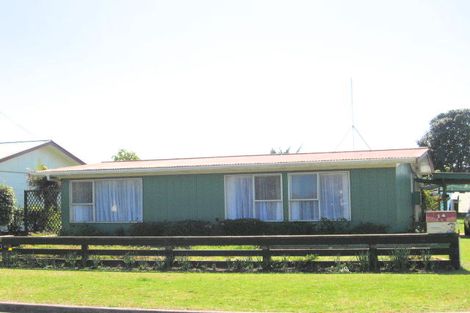Photo of property in 14 Annette Place, Whitianga, 3510