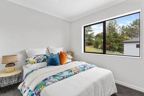 Photo of property in 48c Totara Road, Te Atatu Peninsula, Auckland, 0610