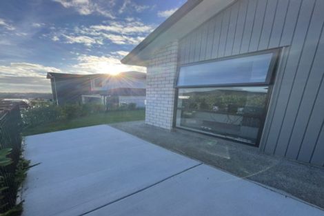 Photo of property in 10 Captain Rings Drive, Papakura, 2110