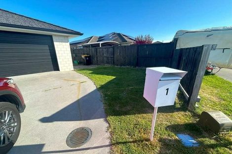 Photo of property in 1 Jeffs Way, Papamoa Beach, Papamoa, 3118