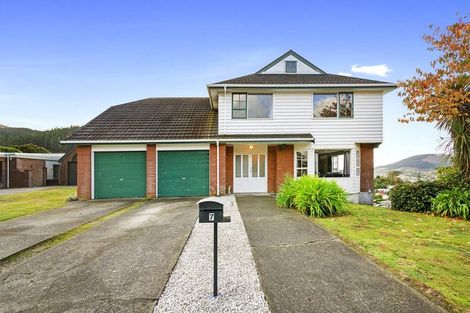 Photo of property in 7 Saint Hildas Glade, Tawa, Wellington, 5028