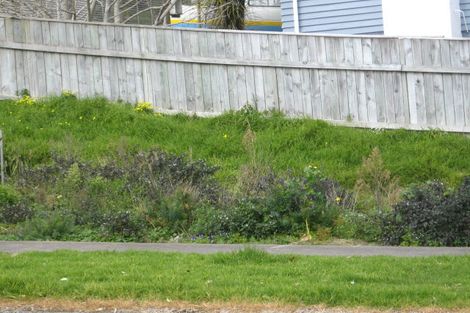 Photo of property in 3 Harbour Street, Moturoa, New Plymouth, 4310