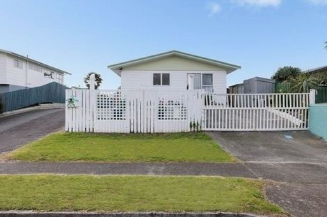 Photo of property in 241a Dickson Road, Papamoa Beach, Papamoa, 3118