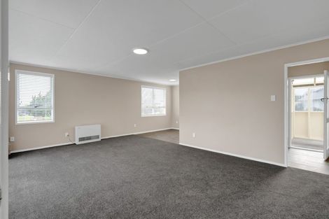 Photo of property in 12 Oleander Place, Bell Block, New Plymouth, 4312