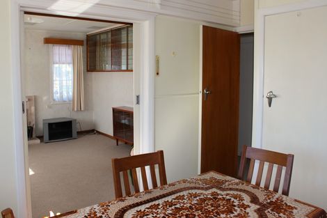 Photo of property in 50 Wyndham Street, Carterton, 5713