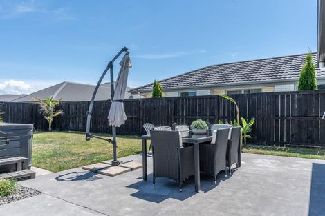 Photo of property in 37 Batten Drive, Flagstaff, Hamilton, 3210