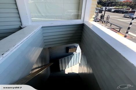 Photo of property in 108 Oriental Parade, Oriental Bay, Wellington, 6011