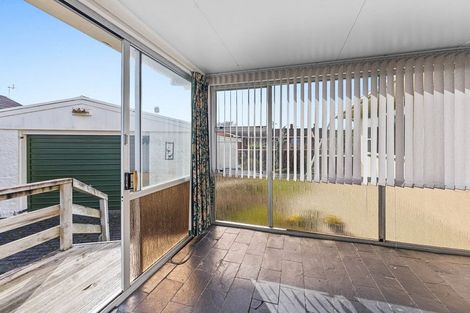 Photo of property in 27 Davidson Street, Hawera, 4610